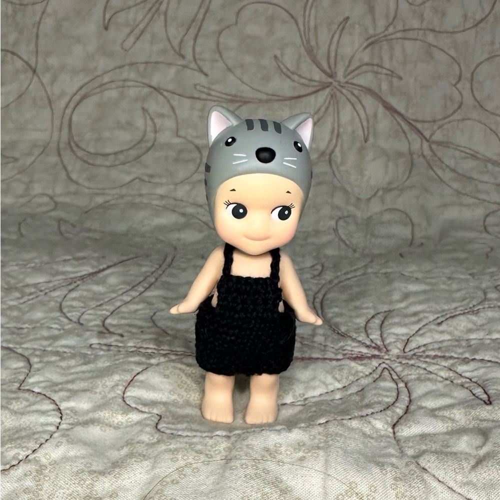 Sonny Angel crochet black overalls